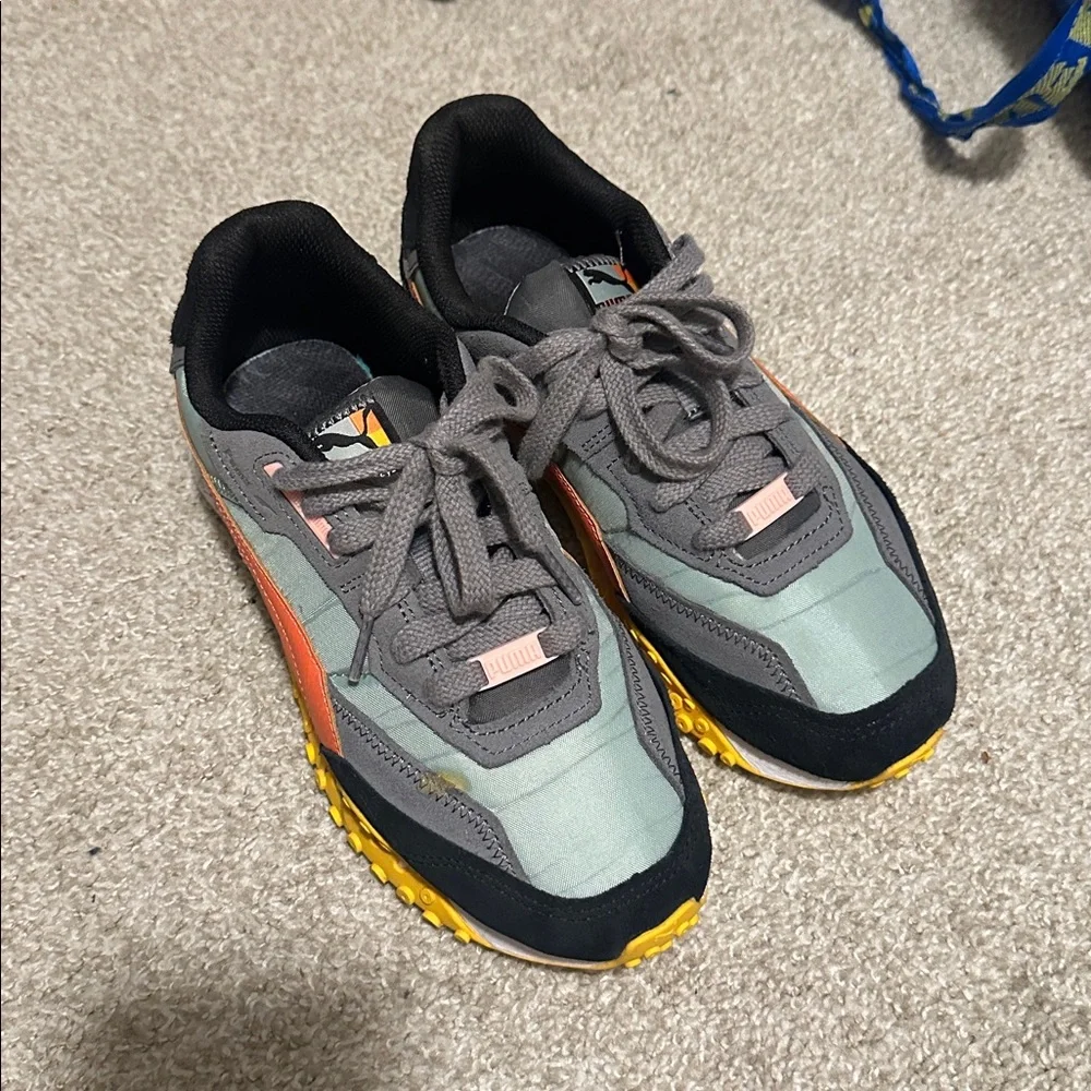 Women's Puma Blacktop Riders Sneakers - Picture 4 of 6